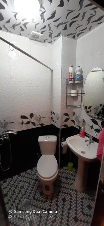 Appartement Parkside Apartament à Batoumi Extérieur photo